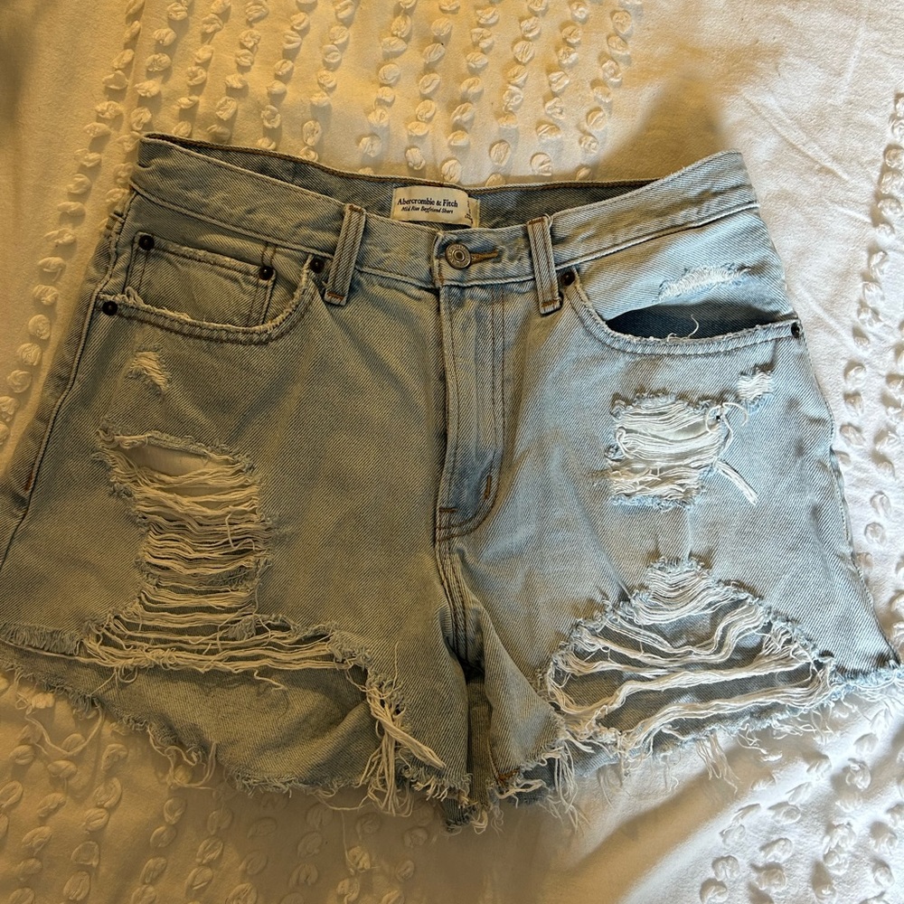 Abercrombie mid rise boyfriend shorts (curve love)